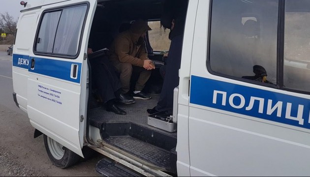 В окупованому Криму автозаки під’їхали під будівлю, де зібралася “Кримська солідарність”