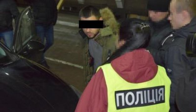 Торгівля людьми: прикордонники запобігли спробі вивезти українку