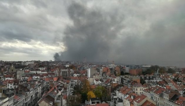 У Брюсселі дотла згоріла вафельна фабрика