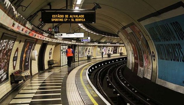 Лондонське метро закриває до 40 станцій через коронавірус