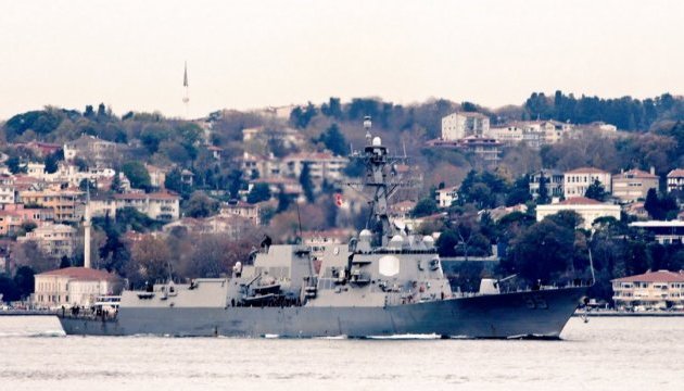 Есмінець США увійшов до Чорного моря