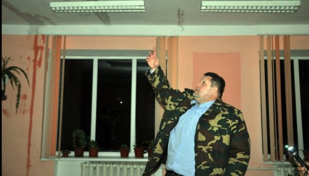 Житомирський губернатор примусив будівельників ремонтувати школу вночі