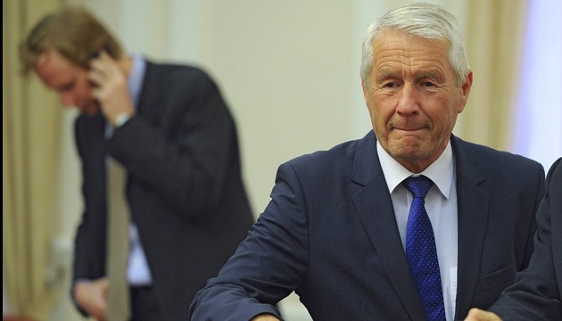 Jagland writes letter to Groysman regarding arson attacks on Roma camps