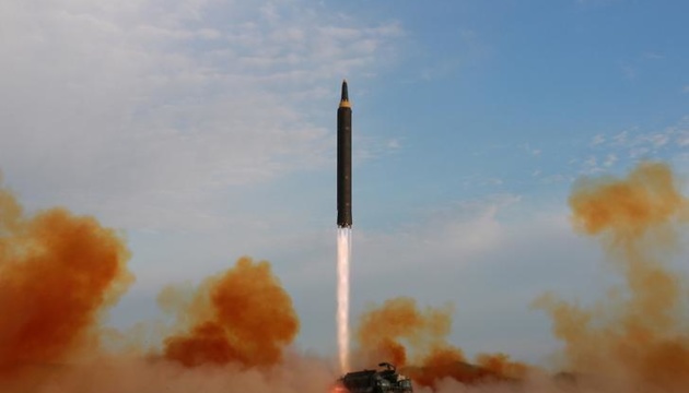 КНДР запустила балістичну ракету в бік Східного моря