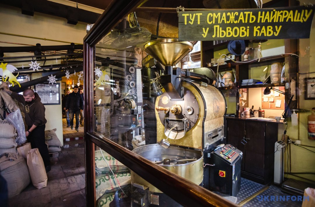Препарат для смаження кави у “Львівській копальні кави”