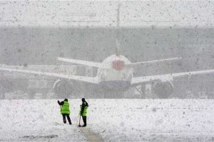 У США через сніговий шторм скасували ще майже 700 авіарейсів