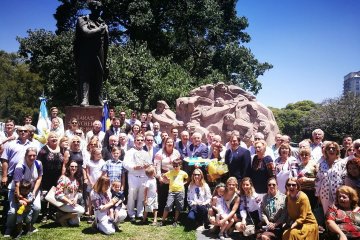 Кубів зустрівся з українською діаспорою Аргентини