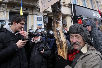 Сторонники Саакашвили ждут решения суда, ситуация спокойная