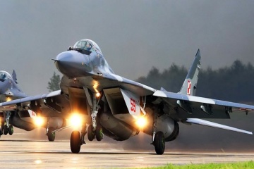 Polen lieferte 14 MiG-29-Kampfjets und 325 Panzer an die Ukraine