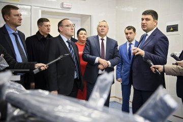 Гройсман обіцяє швидко добудувати