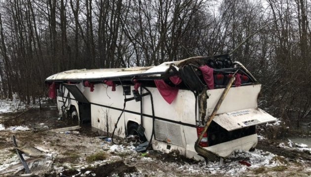 У Литві перекинувся автобус із дітьми: 10 постраждалих