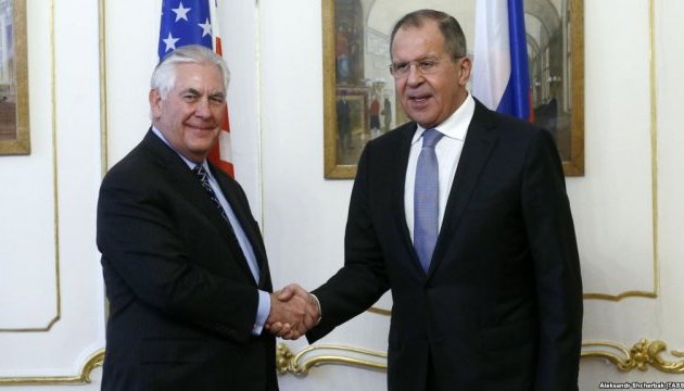 Tillerson y Lavrov conversan sobre la situación en Ucrania, Siria y corea del Norte