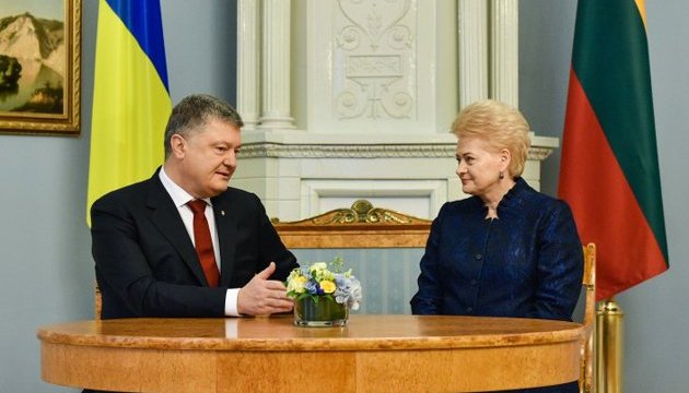 Порошенко обговорив з Грібаускайте перспективи 