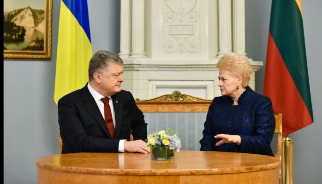 Poroschenko bespricht mit Grybauskaite Perspektiven des „Marschall-Plans“