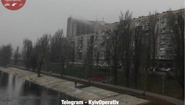 У Києві горить готель 