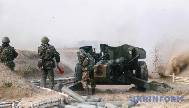 Un día en la ATO: Un soldado ucraniano resulta herido