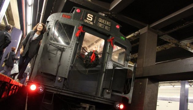 На нью-йоркському метро можна здійснити подорож у часі