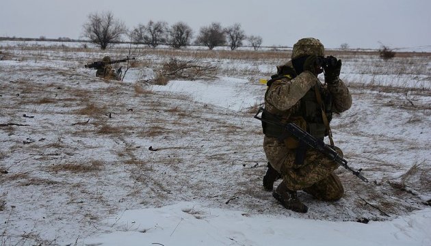 За добу бойовики шість разів порушили тишу, один боєць загинув - штаб АТО