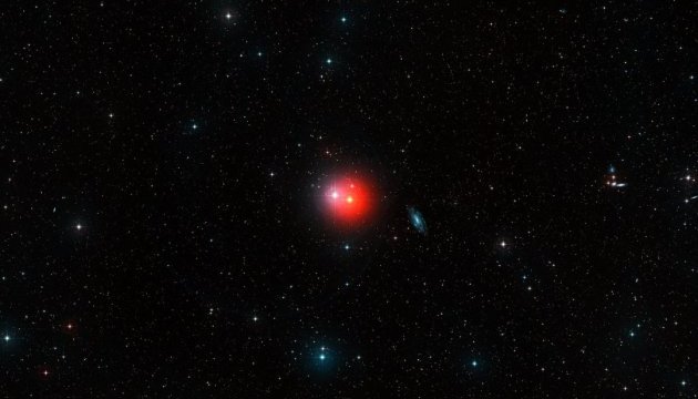 Учені помітили незвичну аномалію на червоному гіганті