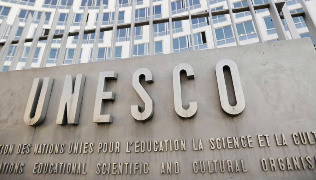 L’UNESCO lance un nouveau programme de soutien aux journalistes ukrainiens