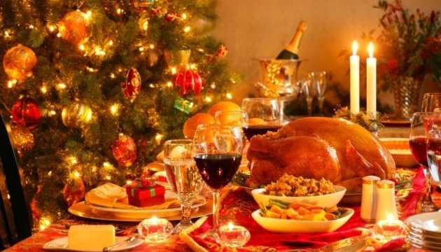 Скільки українці готові витратити на новорічний стіл і подарунки