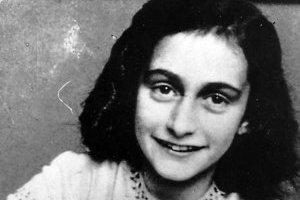 Спустя 77 лет расследователи установили, кто мог выдать нацистам семью Анны Франк