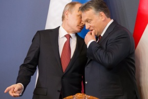 Орбан і Путін на пресконференції висловилися щодо «мирного процесу» в Україні