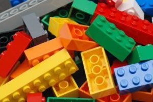 Развиваемся с удовольствием: 4 совета о том, как выбирать игрушки