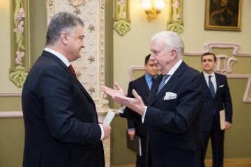 Порошенко прийняв вірчі грамоти від трьох послів