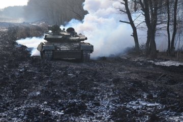 В районе АТО провели танковый экзамен