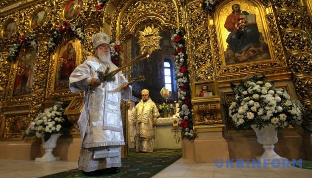 Телеканали наживо транслюватимуть Різдвяні богослужіння