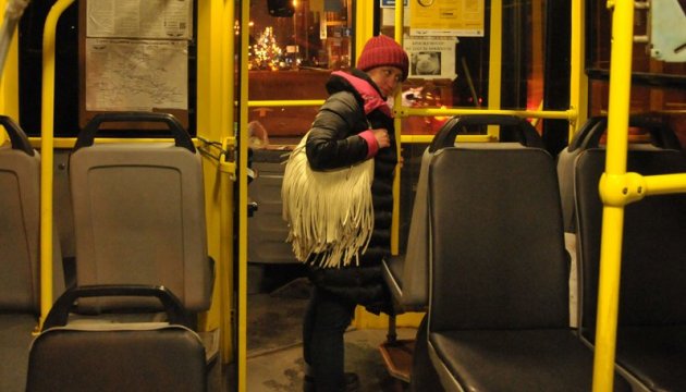 У Києві тимчасово змінить маршрут нічний тролейбус