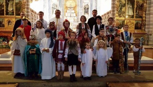 Маленькі українці у Португалії представили Різдвяний вертеп