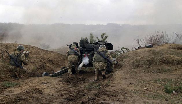 Dos soldados han sufrido en el Donbás