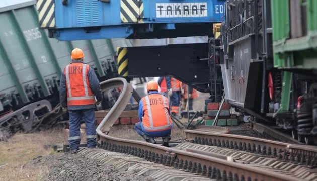 На Закарпатті ліквідують наслідки аварії товарного потяга - Укрзалізниця