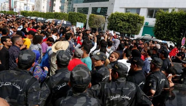 У Тунісі заарештували більш як 200 протестувальників