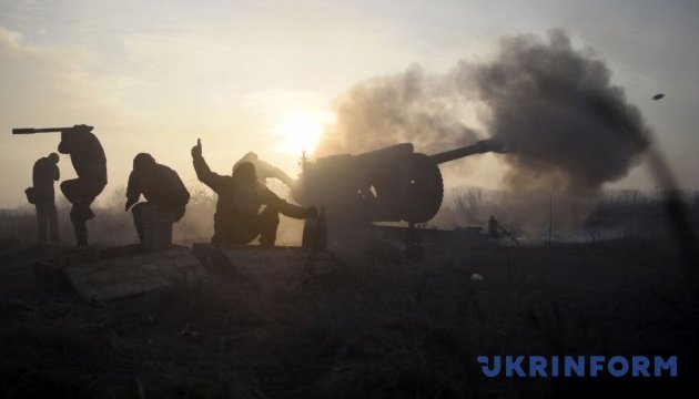 One Ukrainian soldier killed, six wounded and injured in Donbas