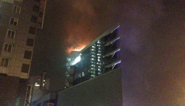 У Києві сталася пожежа в торговому центрі