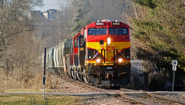 Hroїsman : Les premières locomotives diesel de General Electric arriveront en Ukraine cet automne 