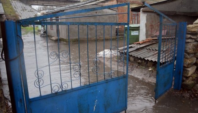 На Львівщині через підйом рівня води в річках можливе затоплення будинків