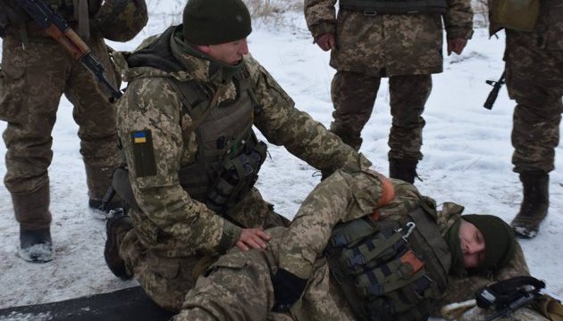 АТО: біля Авдіївки поранений український військовий