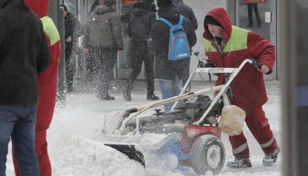 Over 2,100 tonnes of snow removed from streets of Kyiv in past day