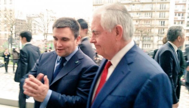 Klimkin meets with Tillerson in Paris