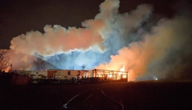 В Польше из-за взрыва на газопроводе загорелись четыре дома В Польше из-за взрыва на газопроводе загорелись четыре дома