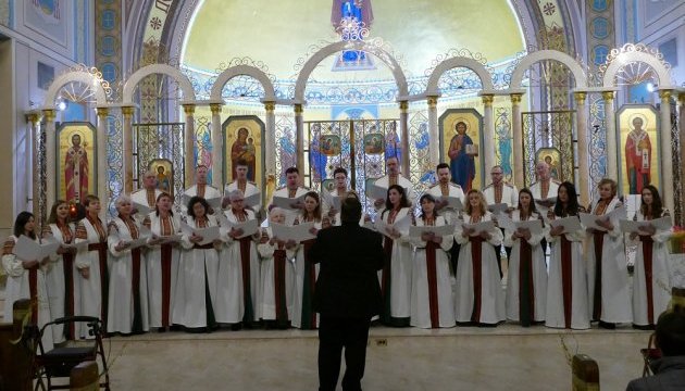 Українці Чикаго завершили різдвяні свята благодійним концертом колядок