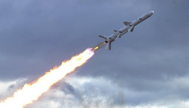 Misil de crucero ucraniano pasa con éxito sus primeras pruebas