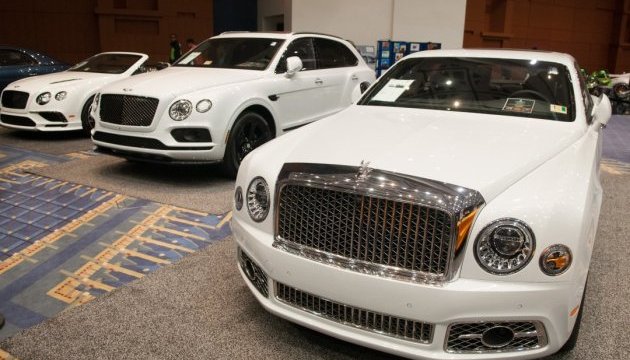 Bentley заявила про третій рік рекордних продажів люксових авто