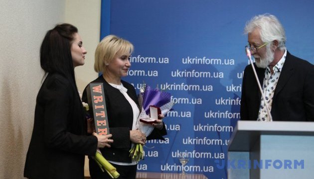 Sushchenko's daughter, wife get Sakharov Prize award