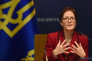 МВС та посольство США будуть розслідувати можливе стеження за Йованович