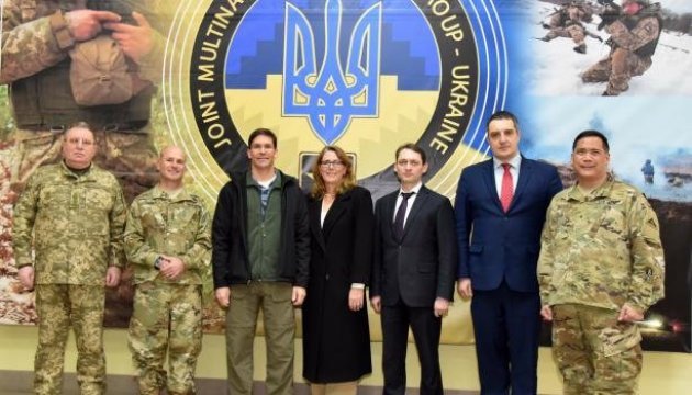 Міністр сухопутних військ США відвідав Центр миротворчості на Львівщині  